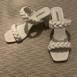 Soda Found - Women's Braided Heeled Square Toe Block Heel Sandals